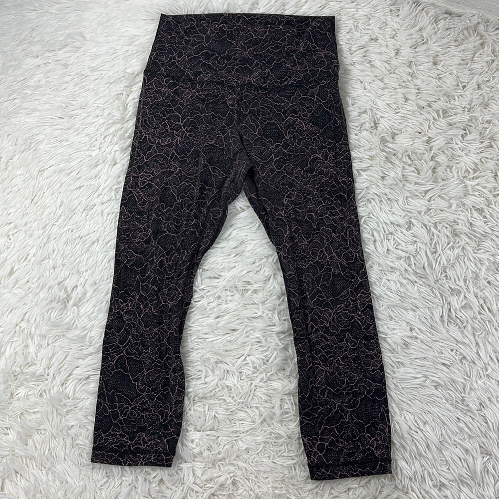 Lululemon Align Crop *21" Lacescape Spanish Rose Black